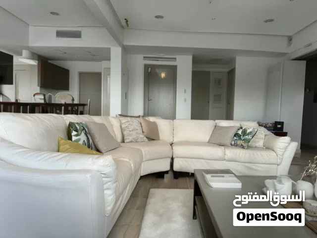كورنر جلد ابيض