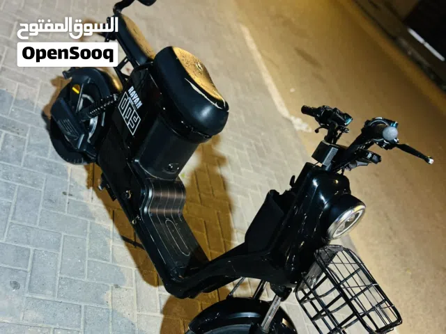 دراجه الريان 009 للبيع بطاريات الكبار جدد دراجه نضيفه كهربائيات كلها شغاله من الطول لطول