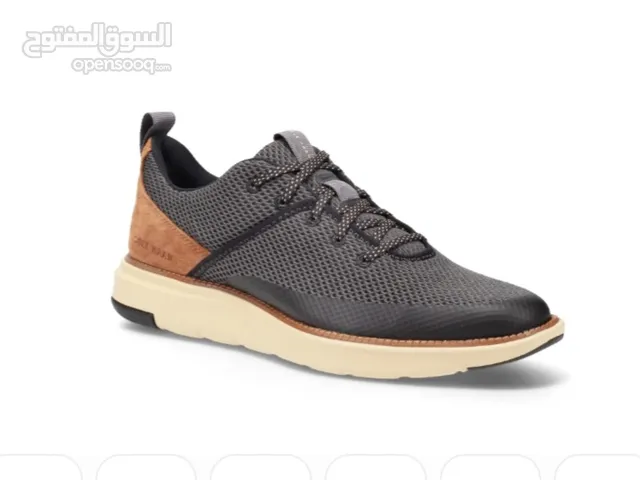 43.5 Casual Shoes in Hawally