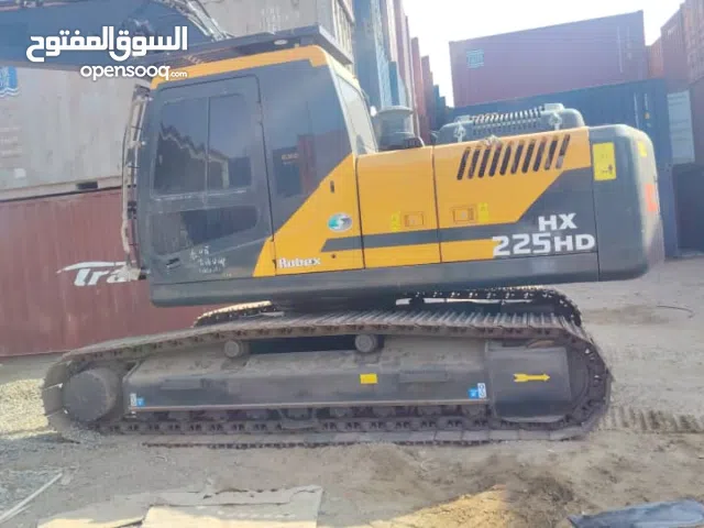 حفار هيونداي 2023