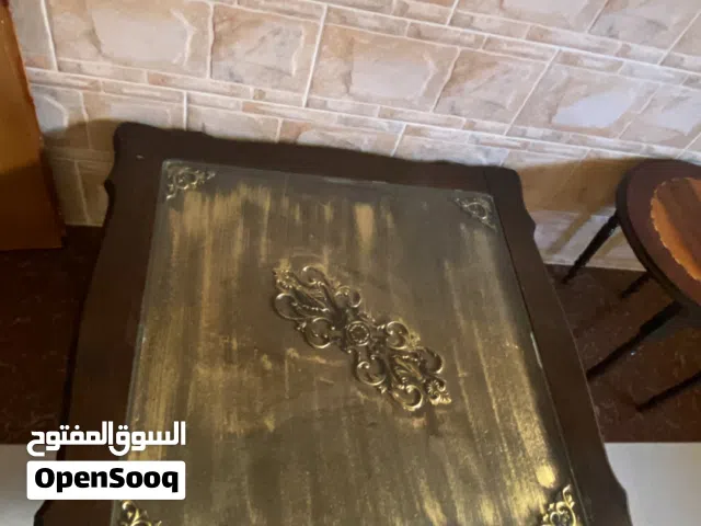 طاوله وسط بحاله ممتازه