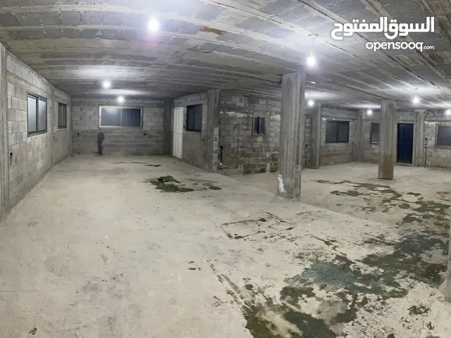 طابق كامل (مفتوح) للإيجار في بلدة صرة
