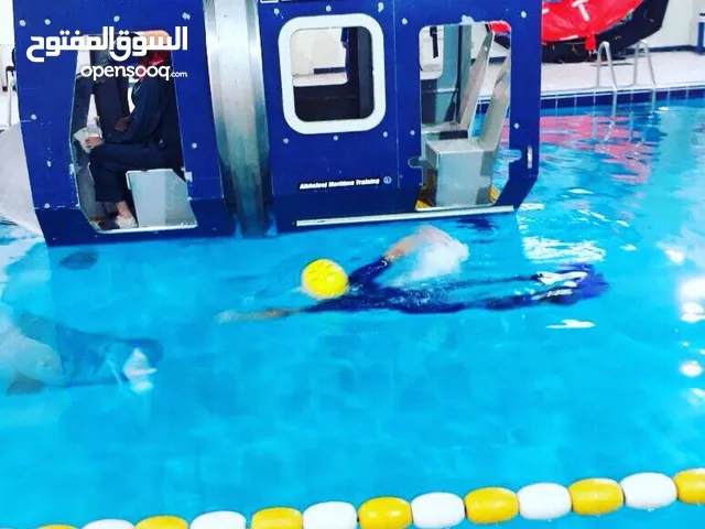 مدرب سباحه swimming coach