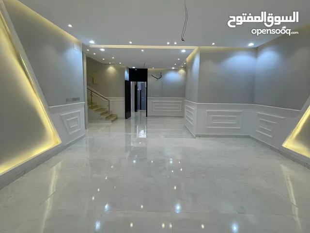 240 m2 More than 6 bedrooms Apartments for Sale in Jeddah Al Marikh