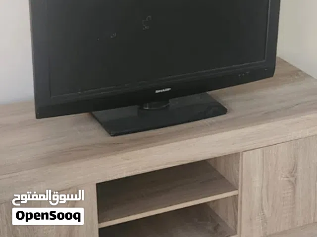للبيع تلفاز  sharp 32 inch   بحالة  ممتازة  ب 18bd