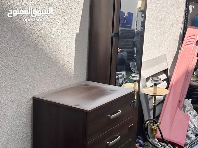 خزانة تخزين حديثة مع مرآة - أنيقة وعملية! Modern Storage Dresser with Mirror - Stylish and Function
