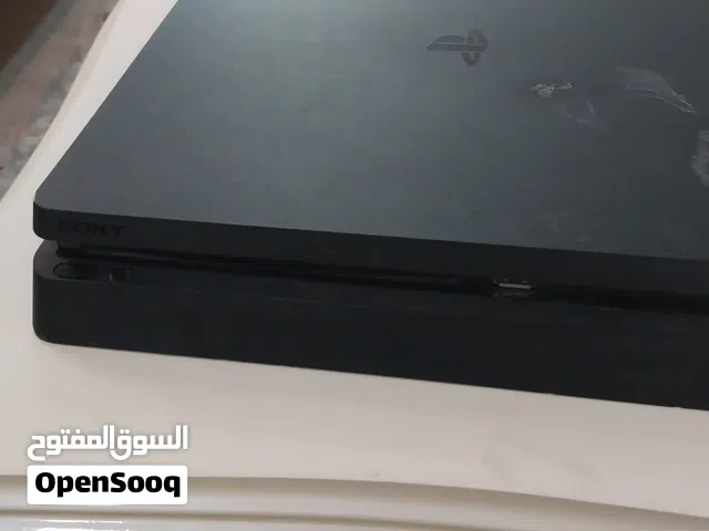بلاستيشن 4 نضيف مع العاب على شكل حساب و بلس لمدت سنه  وجهاز اصلي قابل للبدل  بي سي قابل للتفاوض