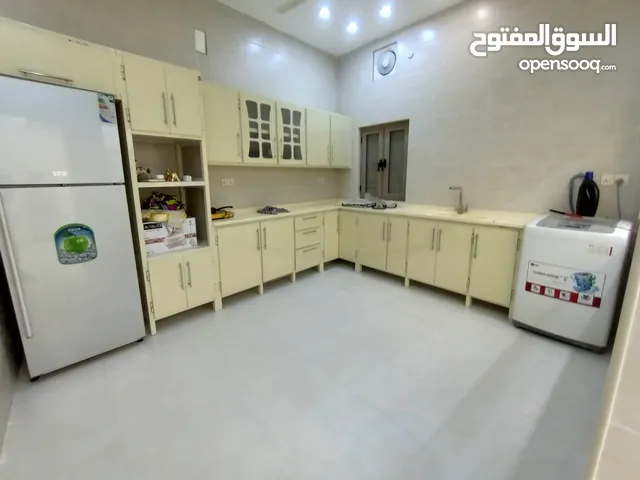 شقة حديثة ديلوكس للايجار في التحسينية تؤجر للعوائل الصغيرة فقط