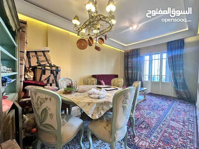 شقة في بيروت وسط المدينة منطقة الباشورة مجددة مع ديكورات السعر مناسب جدا