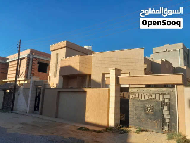 فيلا ايجار  ارضيه منطقة الجبس