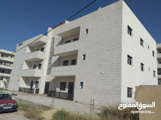 142m2 3 Bedrooms Apartments for Sale in Al Karak Al-Marj