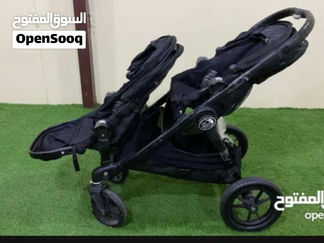للبيع عربة أطفال للتوئم نظيفه جداً ونوعية ممتازة جودة عالية