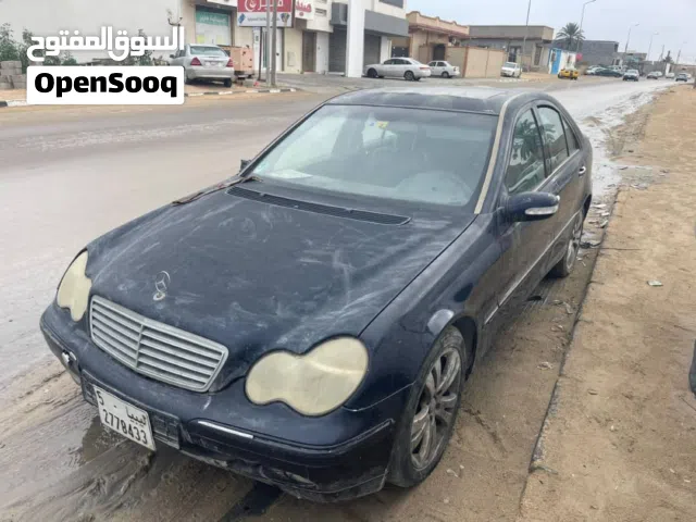 مرسيدس 2004