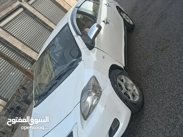 عرطه بسعر 1500دولار يارس خليجي تمتيك بدون جمرك موقعه حده قبال السفاره السعوديه معرض توب لاين من بيدي