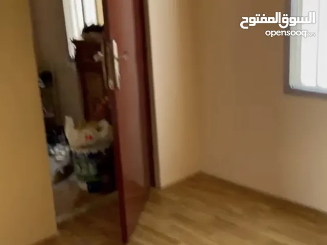 للايجار شقة في الرفاع الغربي