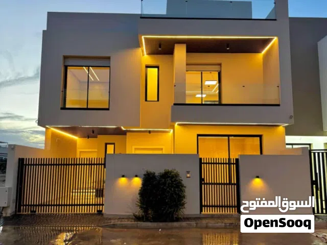 520 m2 More than 6 bedrooms Villa for Sale in Tripoli Al-Serraj