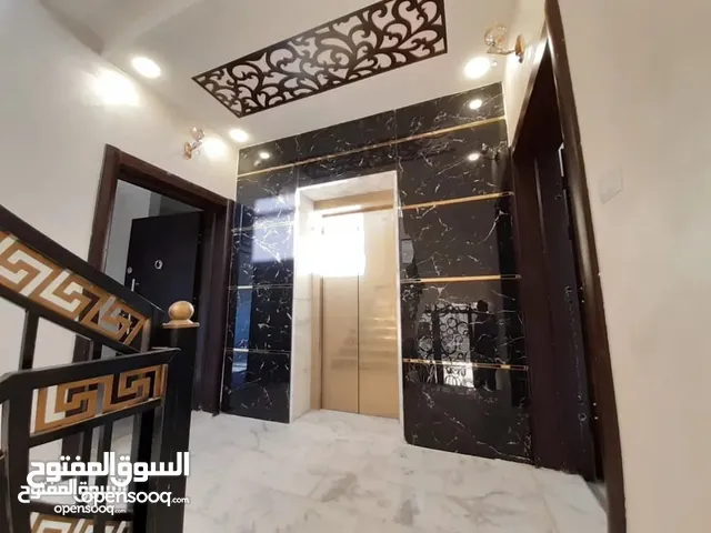 172 m2 3 Bedrooms Apartments for Sale in Amman Daheit Al Rasheed