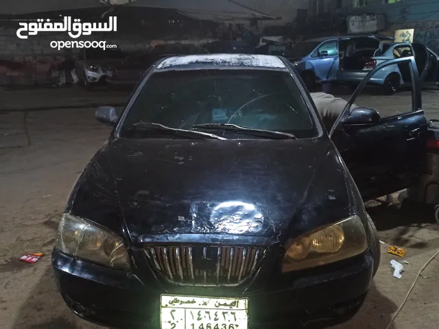 Used Hyundai Elantra in Sana'a