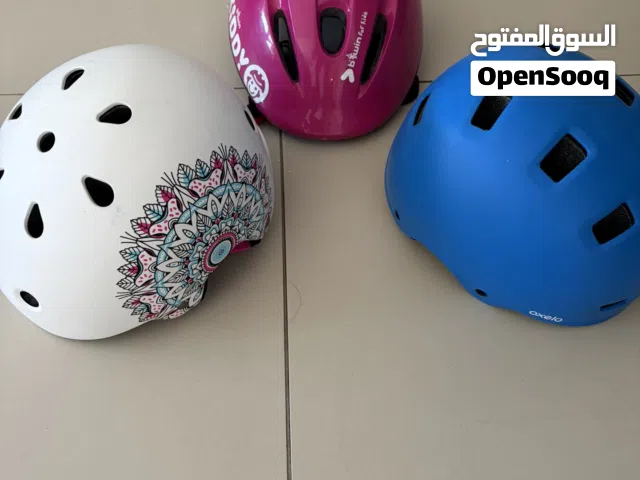 Kids helmets (3)