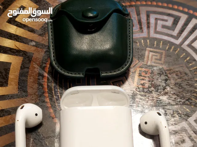 كيبورد وسماعات وشواحن من ابل اصليات