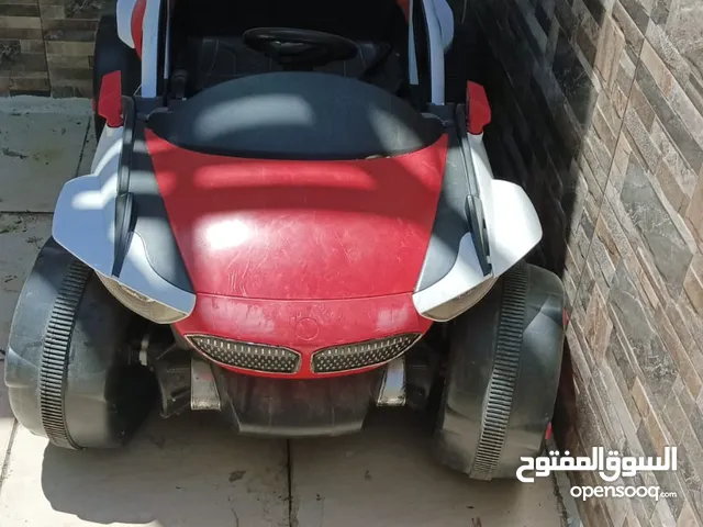 سيارة شحن حجم كبير نوع bmw