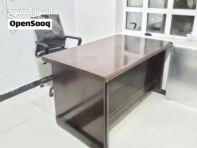 مكتب اداري متكامل بسعر 65 الف ريال فقط كرسي + كمدينو