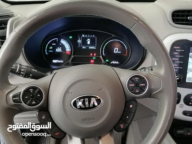 كيا سول2018 كهرباء بالكامل سيارة ما شاء الله فل إضافات