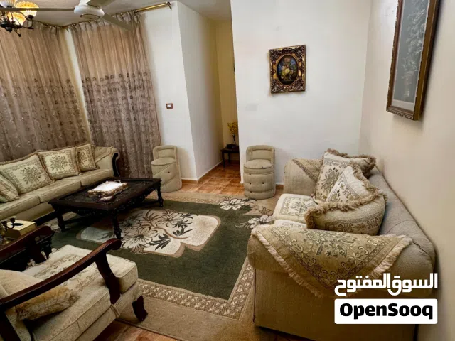 150 m2 4 Bedrooms Apartments for Sale in Zarqa Al Zarqa Al Jadeedeh