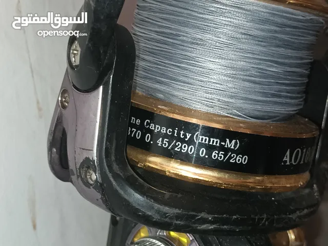 سنارة صيد سمك طول خمسة متر وبكره دايوا 10000 عليا خيط حرير ياباني مقاس 50