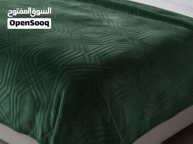 بطانيات ماركه  ابو دب وزن 4كيلو نص