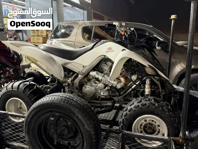 للبيع رابتر 700 R سبيشل اديشن موديل 2012 اللون ابيضّ/ واسودّ أمريكي اصلي