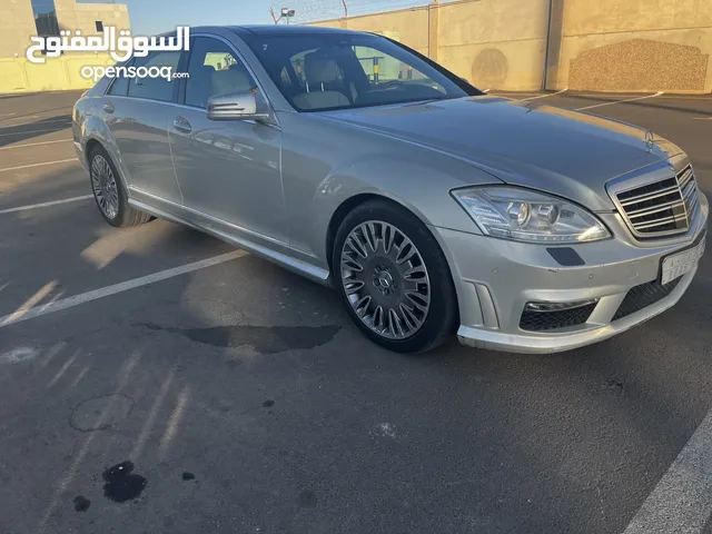 Mercedes Benz S-Class 2007 in Tabuk