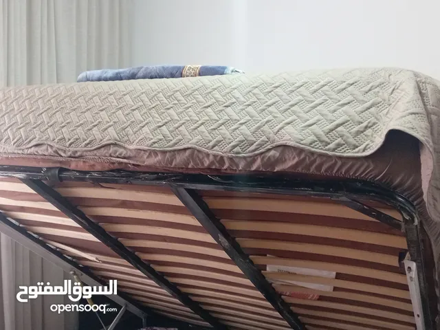 غرفة نوم ماستر للبيع