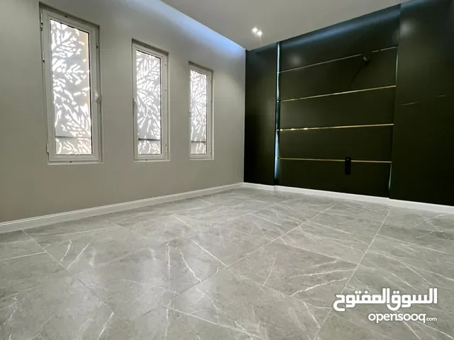 550 m2 More than 6 bedrooms Villa for Rent in Tabuk Al safa