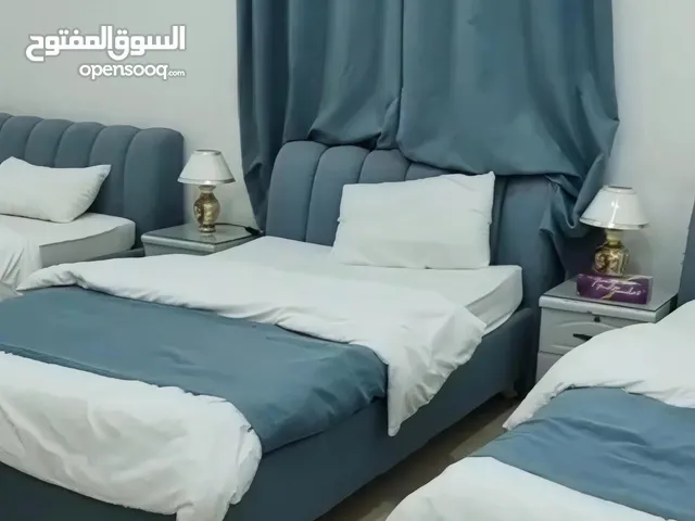 شقة فخمة وفاخرة من 3 غرف كما يوجد أيضا غرف بنظام فندقي وفيلا للإيجار اليومي و الشه في صحنوت الشماليه