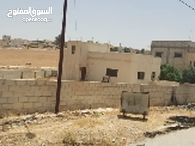 165 m2 2 Bedrooms Townhouse for Sale in Amman Al-Muwaqqar