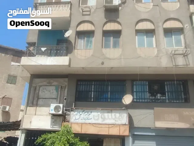امام نقابة المهندسين الزقازيق شقه للبيع الدور الاول 122 متر تصلح لجميع الاغراض ادارى / سكنى