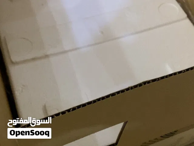 شاشة كمبيوتر مكتبي جديده