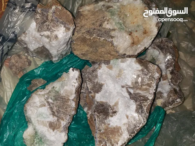 توباز احجار كريمه للبيع