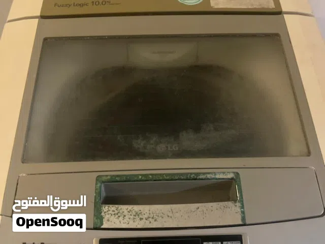 غسالة lg الأصلية حجم 10كيلو مستعملة شغالة لاكن فيها عيب لما تعصر توقف تبي إعادة برمجة أو لوحة خارجية