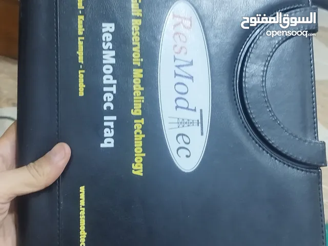 حقيبة دبلوماسية لرجال الاعمال
