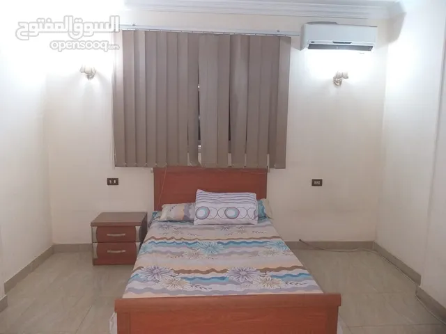 شقة مفروشة مكيفه بالكامل مستوى راقي جدا  furnished apartment for rent