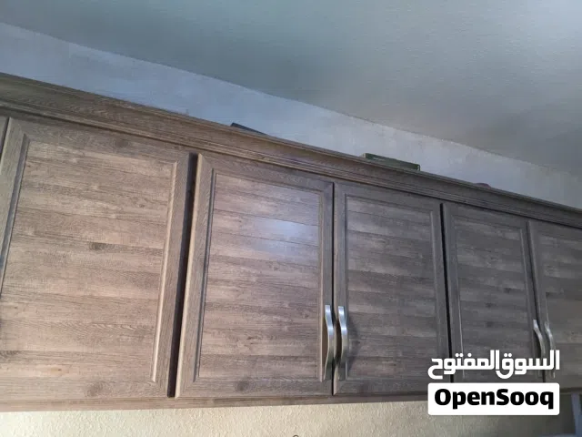 خزانة ألمنيوم للبيع