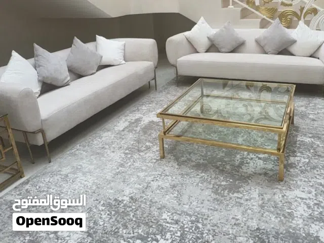 كنب ، طاولات