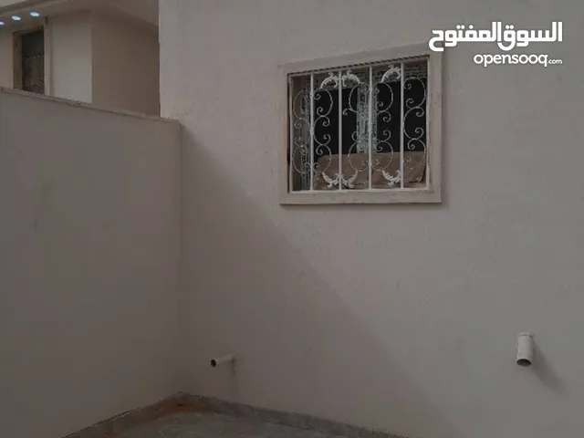 160 m2 3 Bedrooms Apartments for Rent in Tripoli Ain Zara