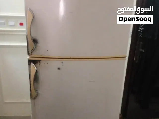 ثلاجه 21 قدم كبيره ونظيفه جدا ماشاء الله