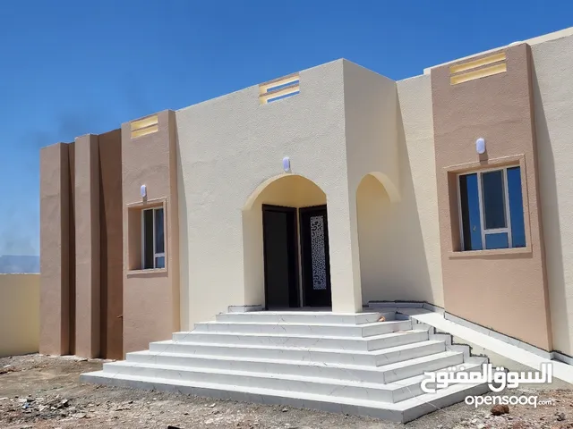 240 m2 3 Bedrooms Townhouse for Sale in Al Batinah Rustaq