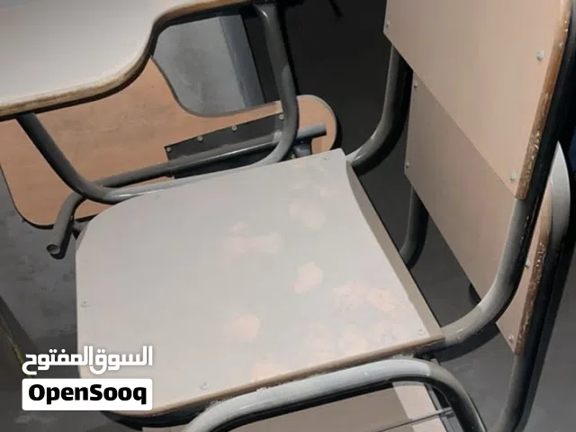 كراسي مدرسيه للبيع