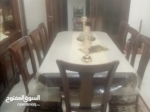 طاولة سفرة ثمانية مقاعد بحال الجديد موديل ثقيل خشب زان صنف ممتاز