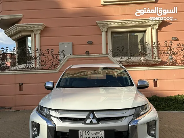 New Mitsubishi L200 in Kuwait City